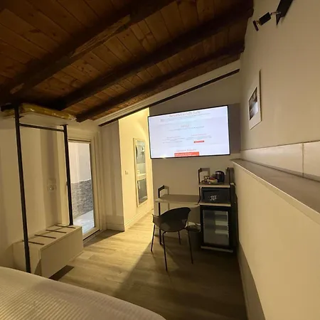 Foffosuite Guest house *